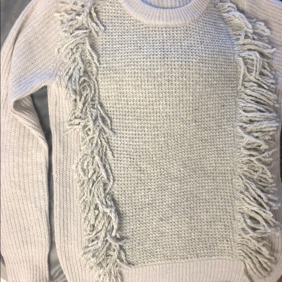 Fun Gray Front Fringe Sweater Banana Republic - Picture 5 of 5
